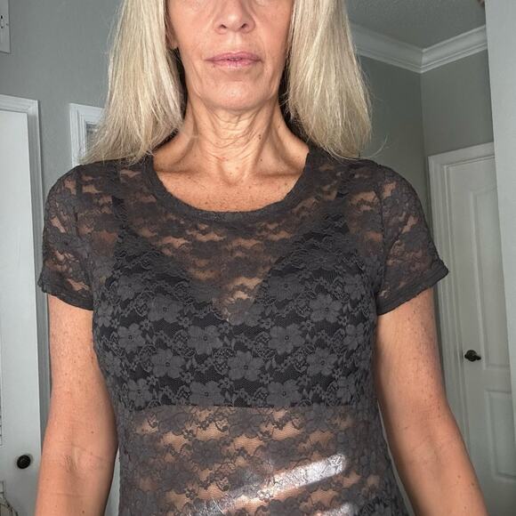 H&M Conscious Grey Sheer Top Short Sleeve Grunge Goth Fall Lace Indie Boho - Picture 2 of 7